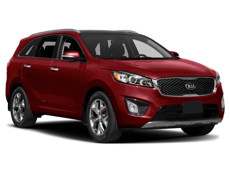 2016 Kia Sorento 2.0L SX Exterior Shot 9