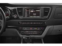 2018 Kia Sedona SX+ Interior Shot 2