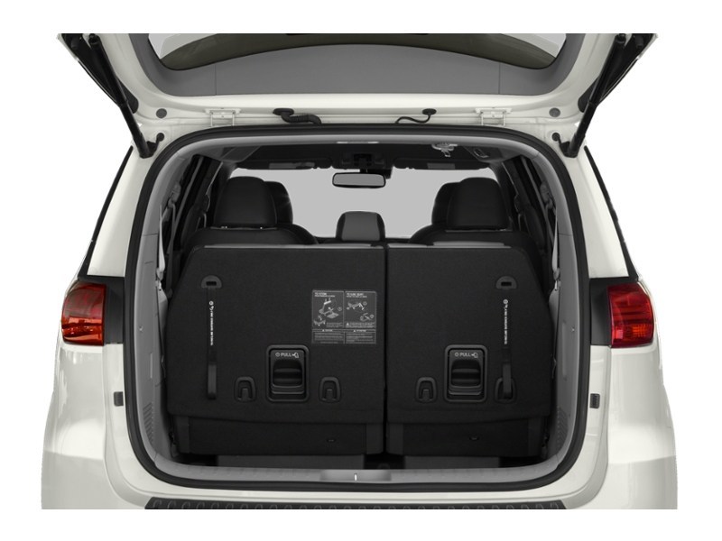 2018 Kia Sedona SX+ Exterior Shot 4