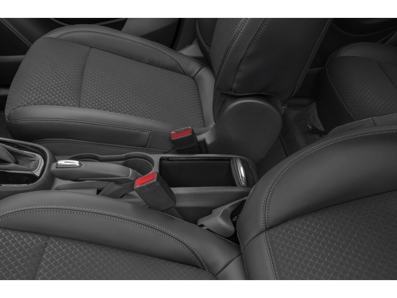 2018 Buick Encore Essence Interior Shot 7