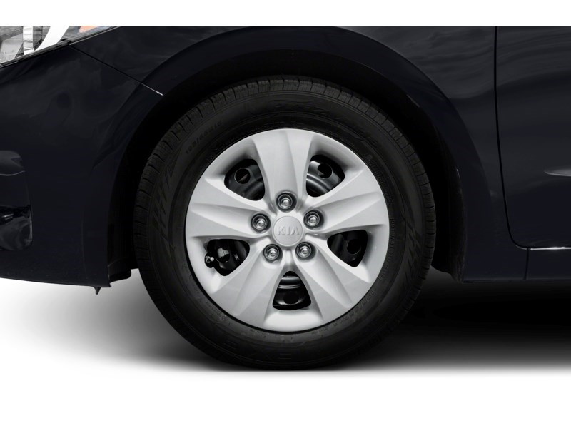 2018 Kia Forte LX Auto Exterior Shot 5