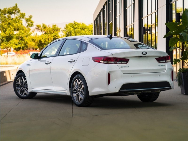 2020 Kia Optima HEV LX OEM Shot 2