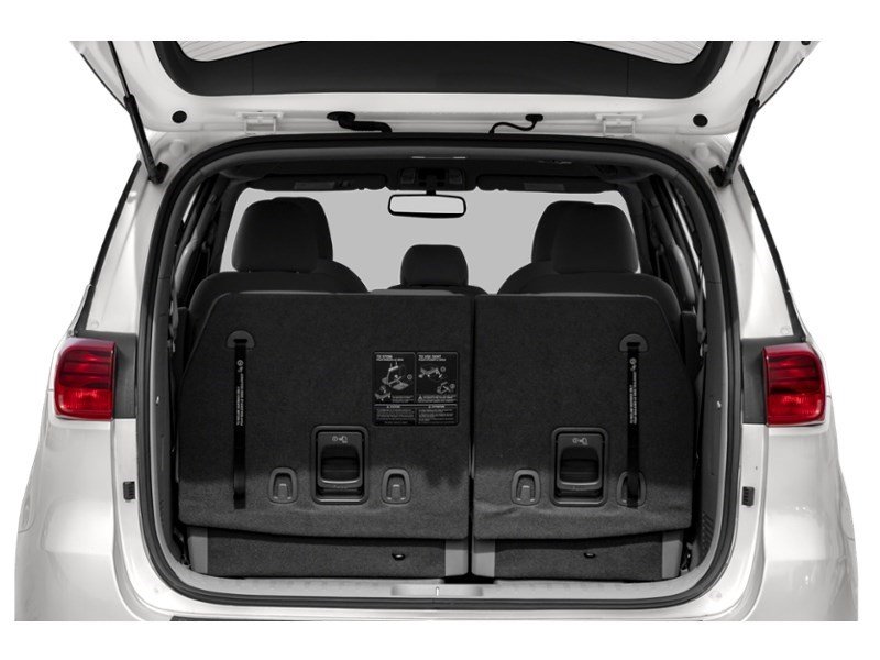 2019 Kia Sedona LX Exterior Shot 4
