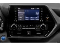 2022 Toyota Highlander Hybrid LE Interior Shot 2