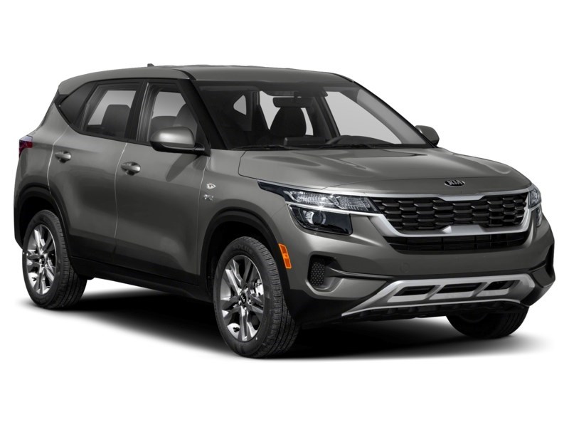 2021 Kia Seltos LX Exterior Shot 8