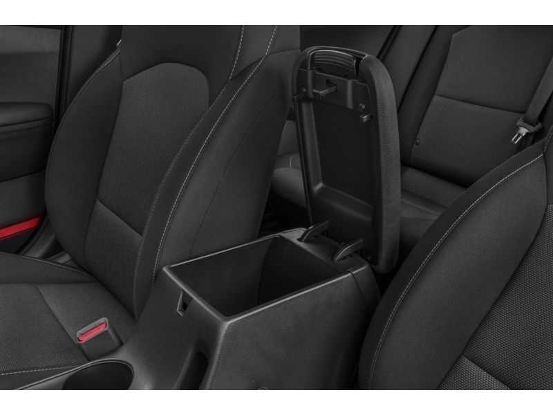 2022 Kia Forte LX Interior Shot 7
