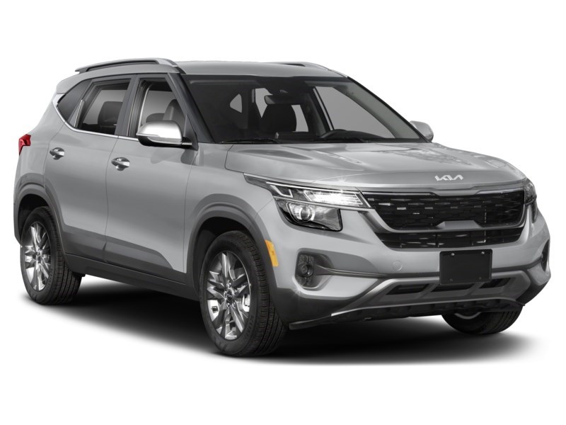 2023 Kia Seltos EX Exterior Shot 8