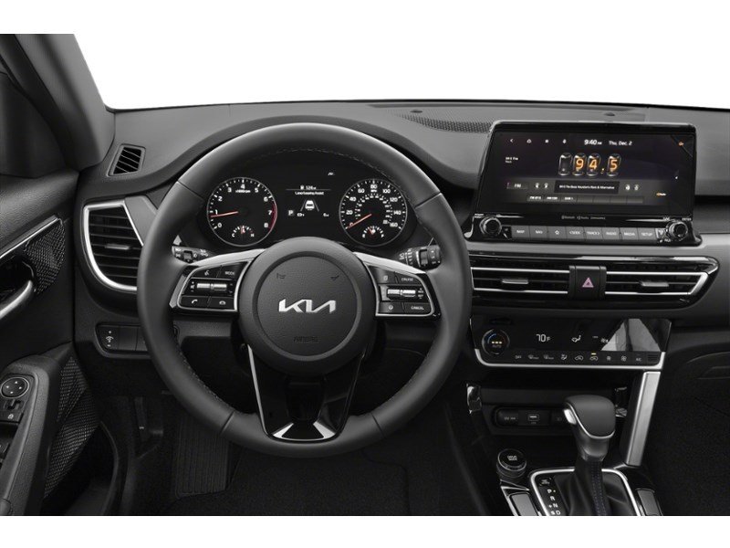 2023 Kia Seltos EX Interior Shot 3