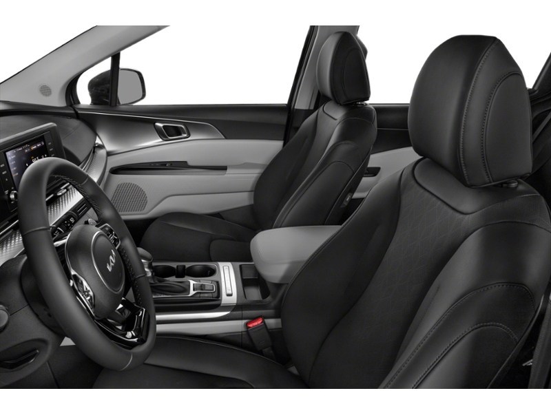 2024 Kia Carnival LX+ Interior Shot 4