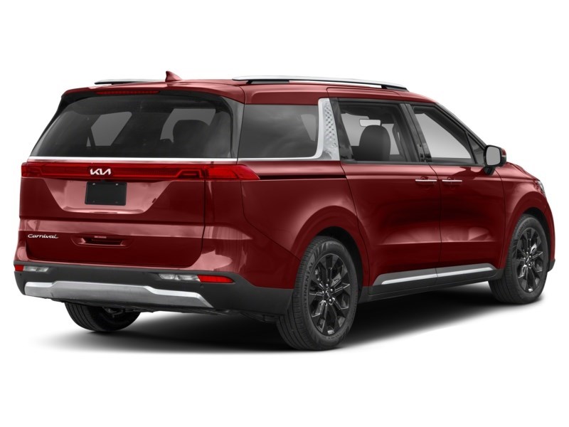 2022 Kia Carnival SX Exterior Shot 2