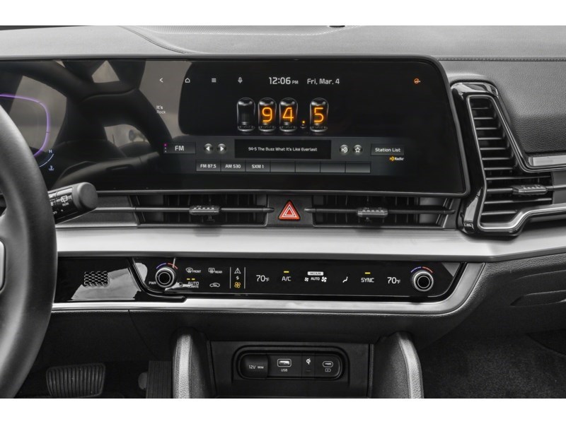 2023 Kia Sportage EX Interior Shot 2