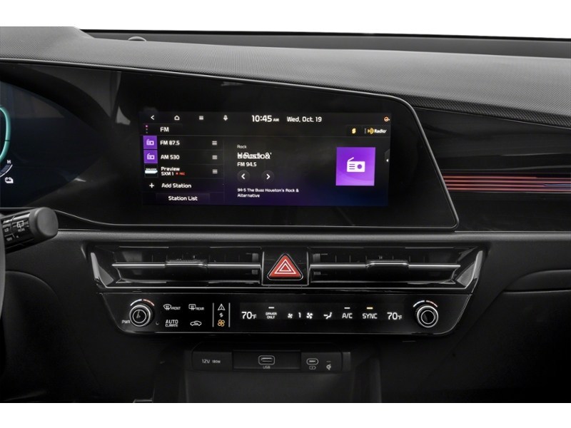 2025 Kia Niro SX Interior Shot 3