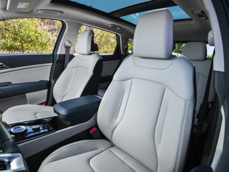 2025 Kia Sportage HEV EX OEM Shot 5