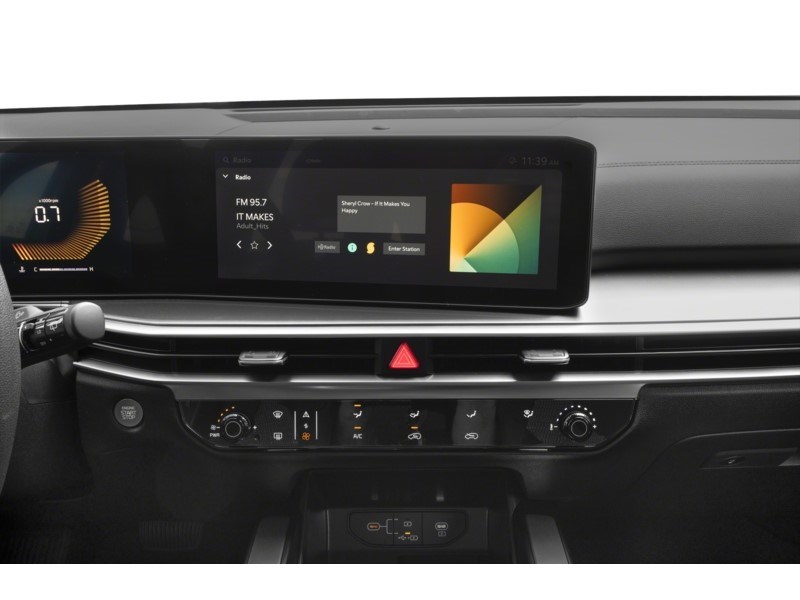 2025 Kia Sorento 2.5L LX Interior Shot 2