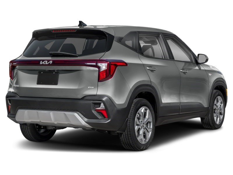 2024 Kia Seltos LX Exterior Shot 2