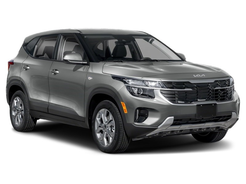 2024 Kia Seltos LX Exterior Shot 8