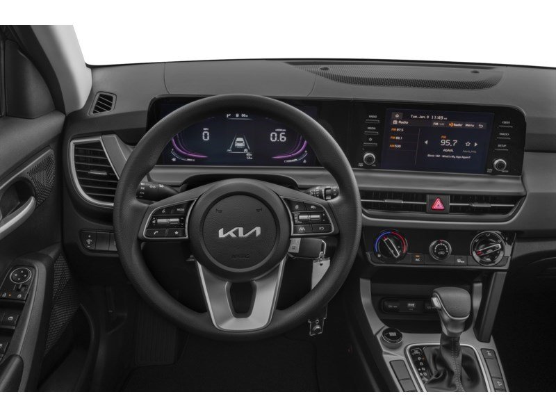 2024 Kia Seltos LX Interior Shot 3
