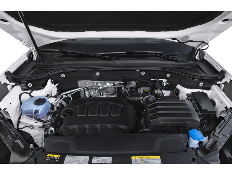 2024 Volkswagen Atlas 2.0 TSI Execline Exterior Shot 3
