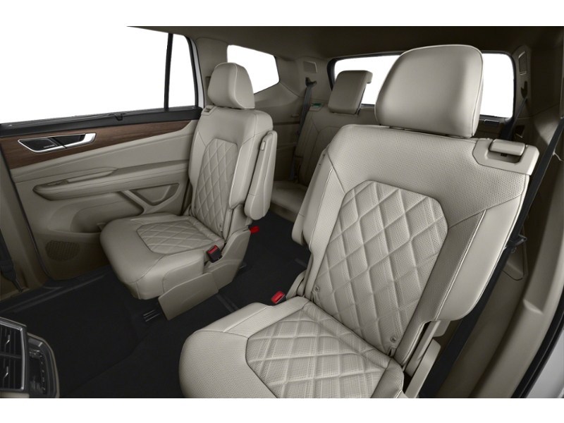 2024 Volkswagen Atlas 2.0 TSI Execline Interior Shot 5