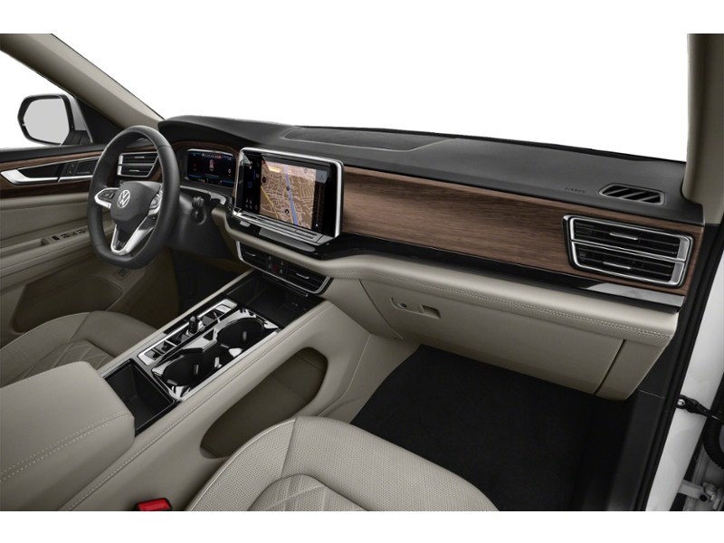 2024 Volkswagen Atlas 2.0 TSI Execline Interior Shot 1
