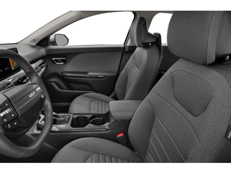 2025 Kia K4 EX Interior Shot 4