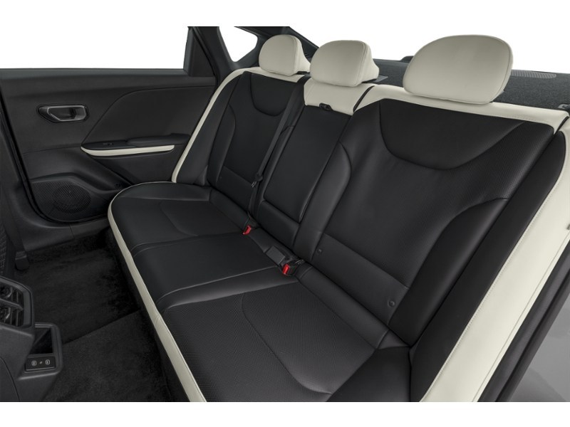 2025 Kia K4 GT-Line Turbo Limited Interior Shot 5
