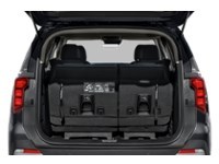 2027 Kia Carnival LX FWD Exterior Shot 4