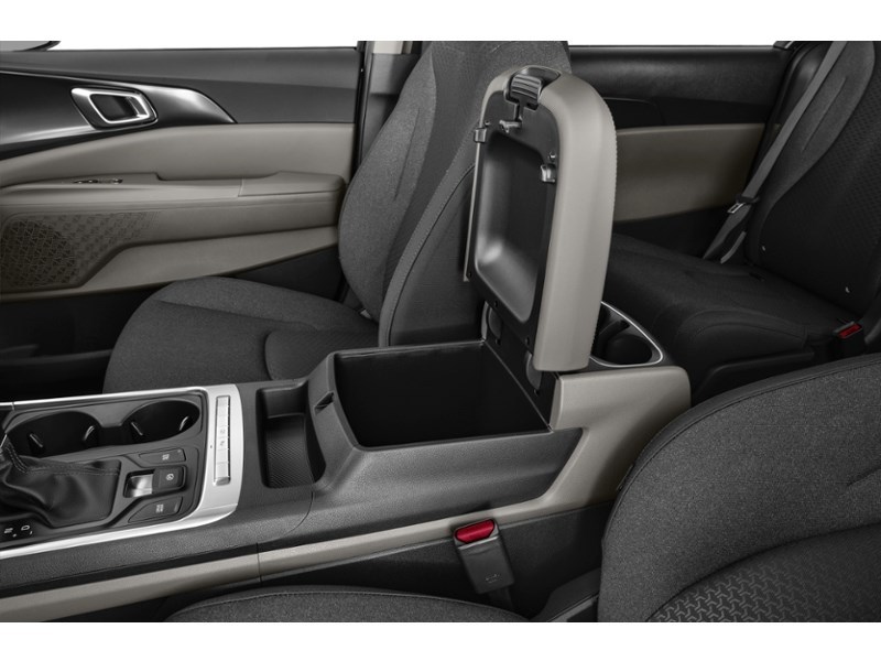 2027 Kia Carnival LX FWD Interior Shot 7