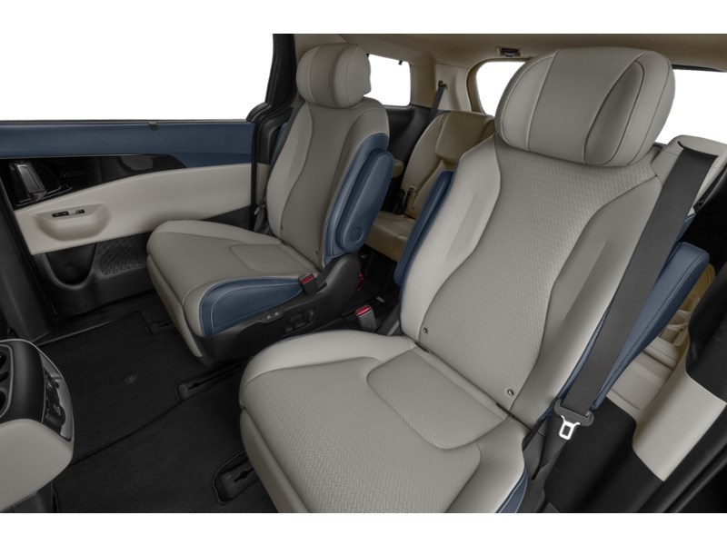 2026 Kia Carnival SX+ Interior Shot 5