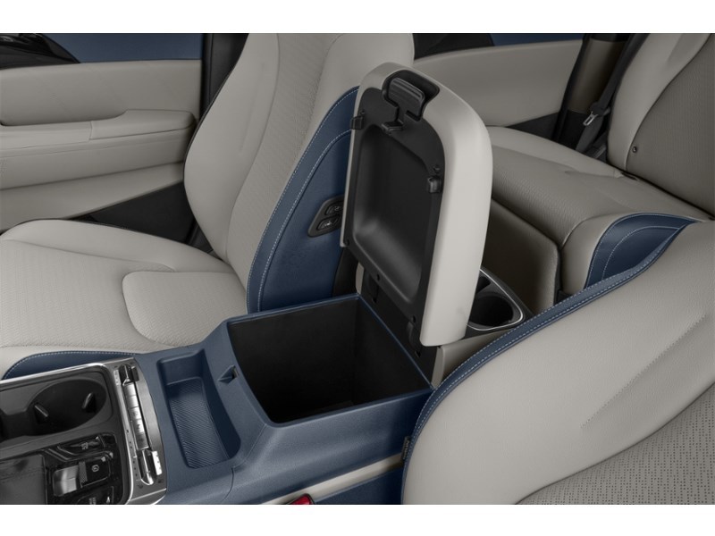 2026 Kia Carnival SX+ Interior Shot 7