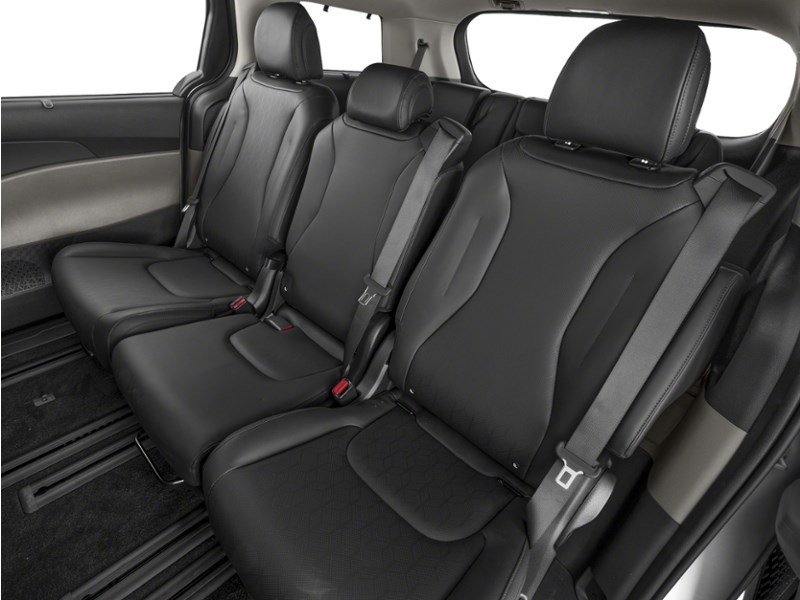 2026 Kia Carnival HEV LX+ OEM Shot 6
