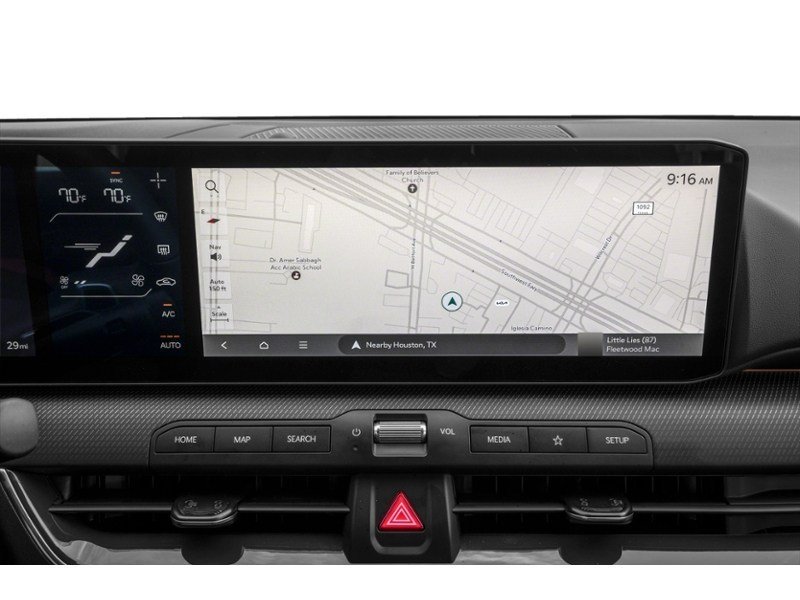 2026 Kia K4 LX Interior Shot 8
