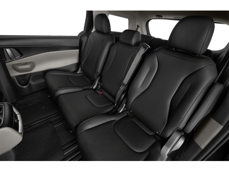 2026 Kia Carnival HEV LX+ Interior Shot 5
