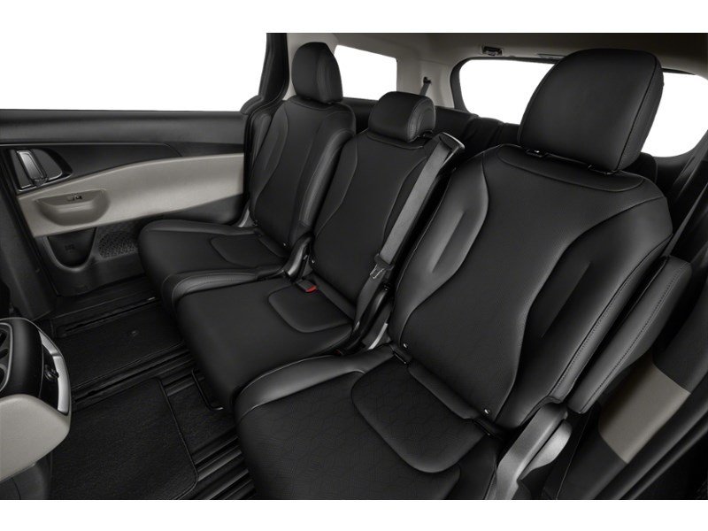 2026 Kia Carnival HEV LX+ Interior Shot 5