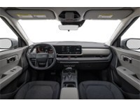 2027 Kia Seltos LX Interior Shot 6