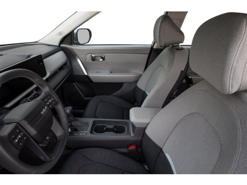 2027 Kia Seltos LX Interior Shot 4