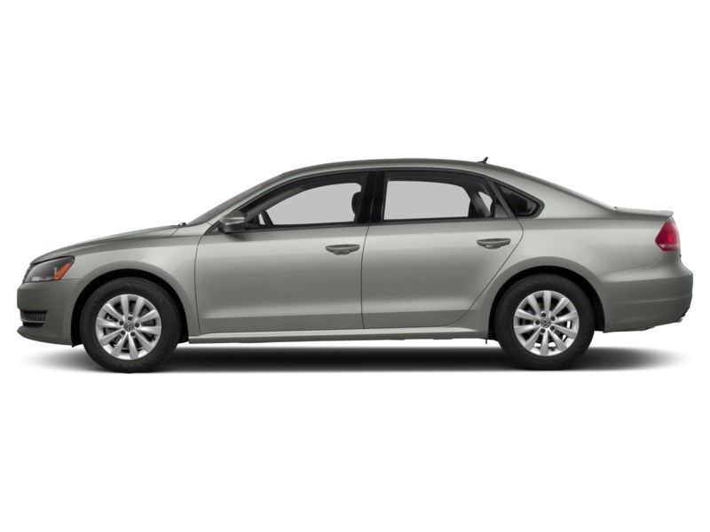 2013 Volkswagen Passat 2.5L Trendline (M5) Reflex Silver Metallic  Shot 17