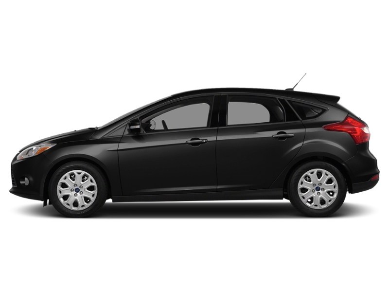2014 Ford Focus SE Tuxedo Black Metallic  Shot 5