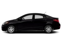 2014 Hyundai Accent GL (A6) Ultra Black Pearl  Shot 3