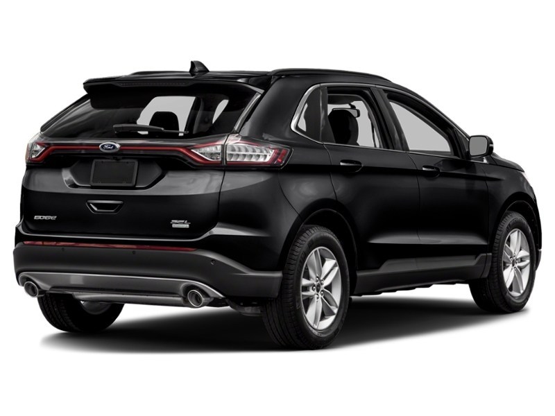 2017 Ford Edge Titanium Shadow Black  Shot 18