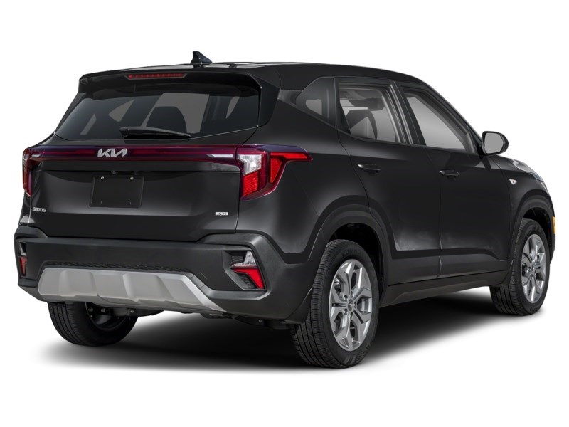 2026 Kia Seltos LX AWD Fusion Black  Shot 2